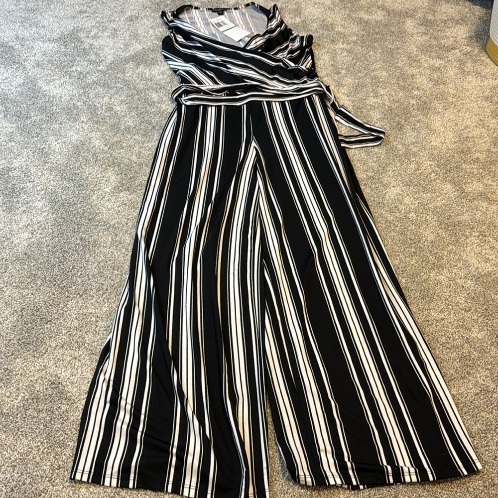 Nina Leonard Striped Jumpsuit - Picture 6 of 11